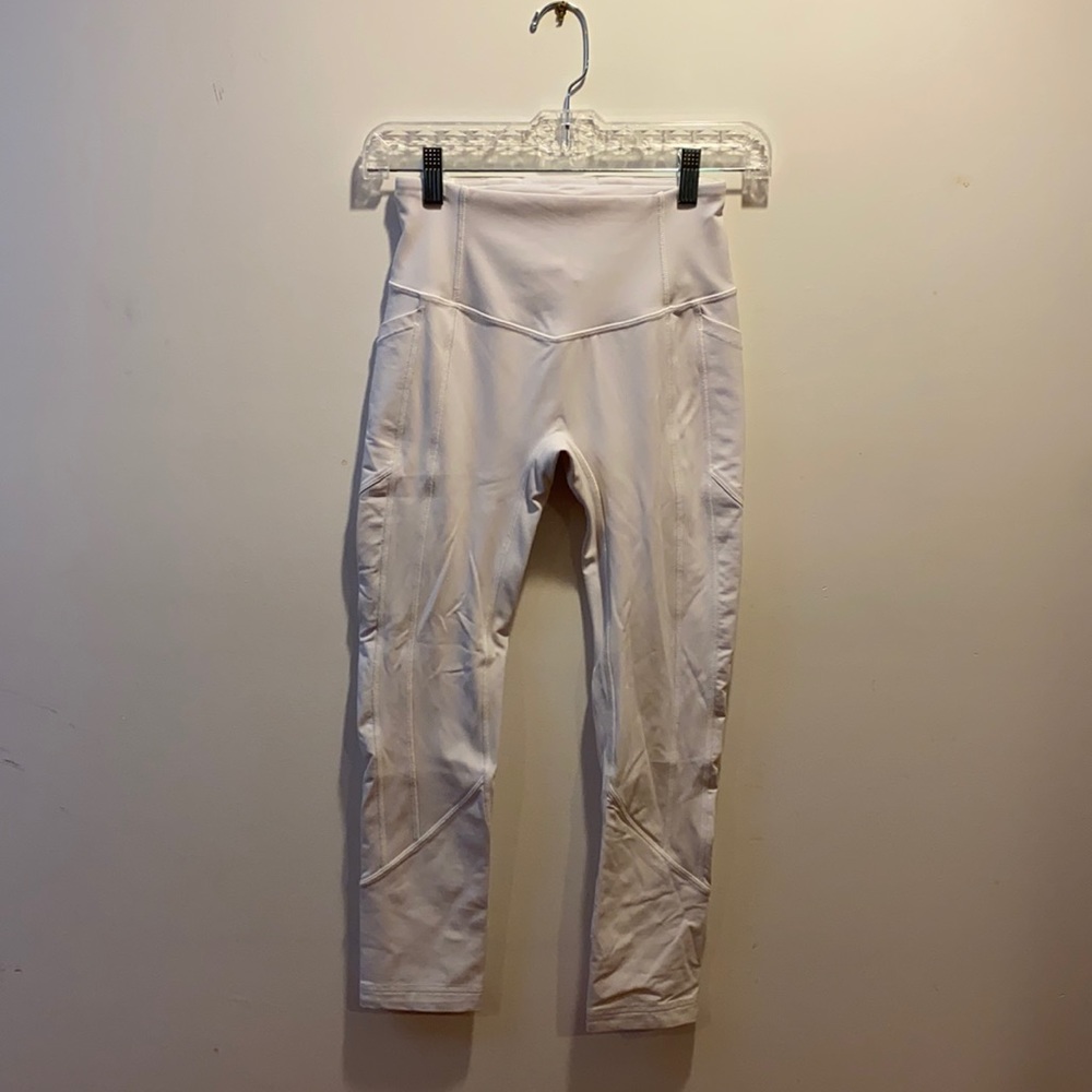 Lulu Lemon White Cropped Leggings